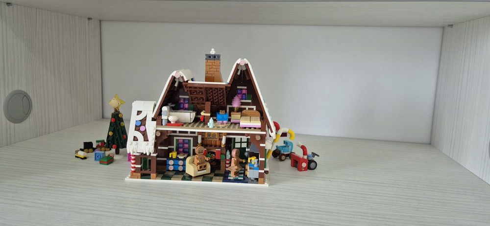 Vand Lego Creator Gingerbread House, 10267, ( casa turta dulce).