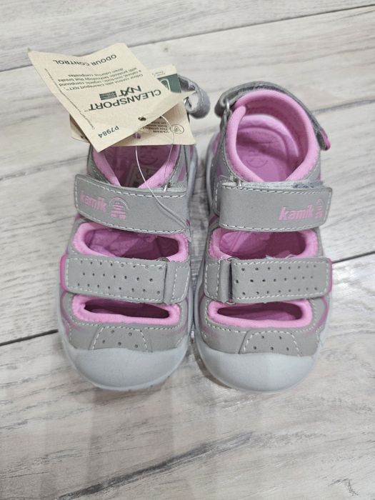 Детские сандалии