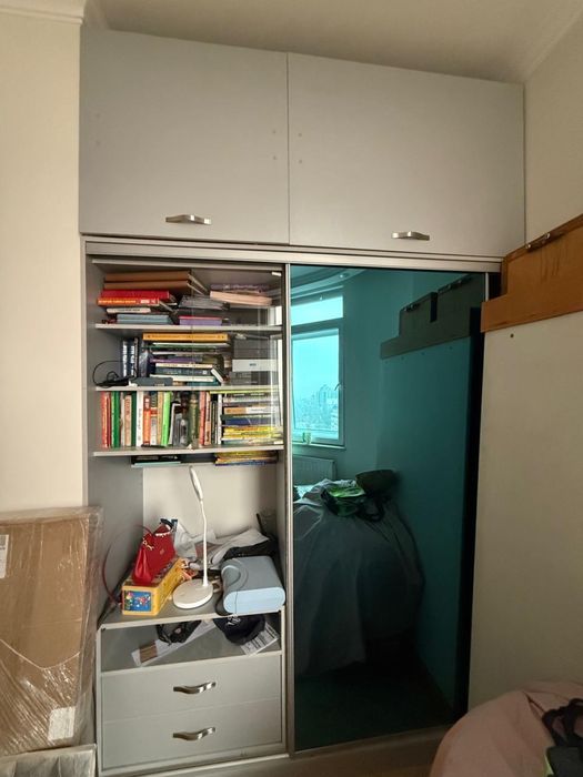 Шкаф для вещей и книг