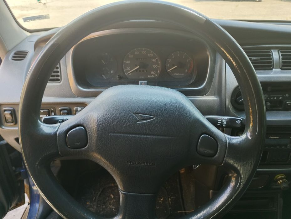 Дайхацу Сирион Daihatsu Sirion 1.0