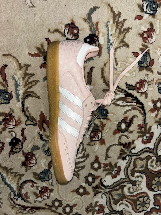 Продам кроссовки адидас