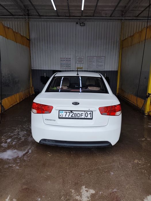 Продам kia cerato 2011