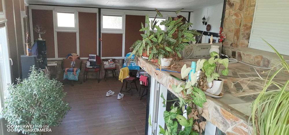 Собственик продава къща, цена 190000 евро.