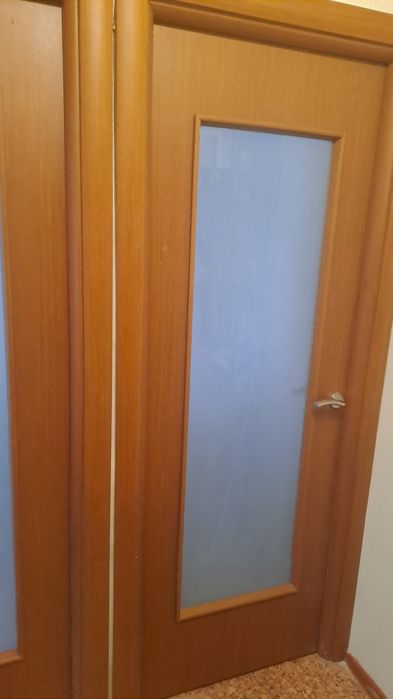 Продам межкомнатные двери б/у