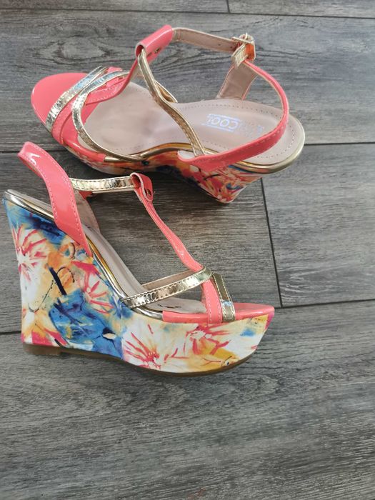 Намалени бални обувки