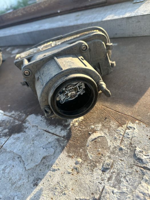 Продам противотуманные фары BMW e34