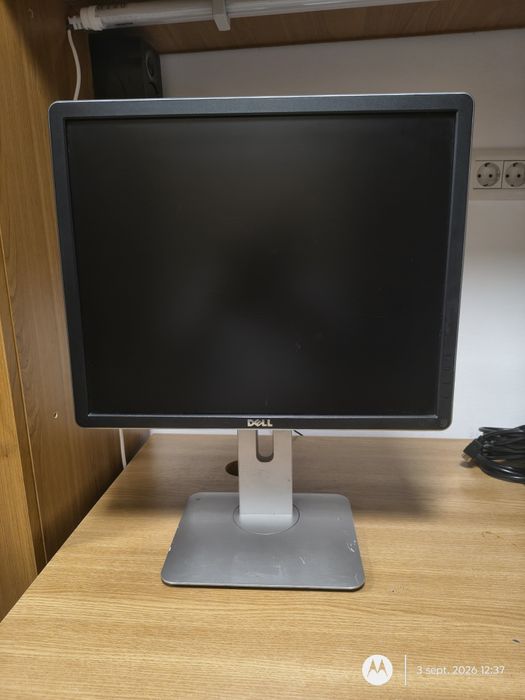 Monitor Dell P1914Sf, serie profesionala ,19 inch LCD IPS LED  1280x1024 60 Hz, DP, DVI, VGA, USB