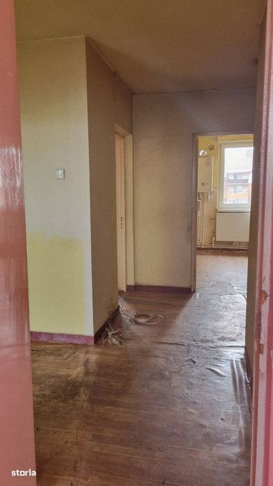 Apartament ultracentral 3 camere, balcon, 70mp