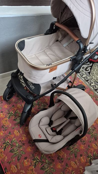 Коляска сатылады срочно