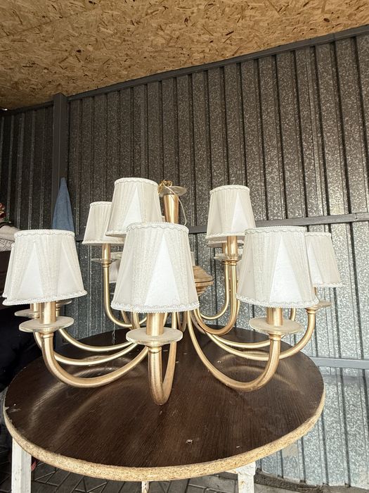 Продам люстру б/у