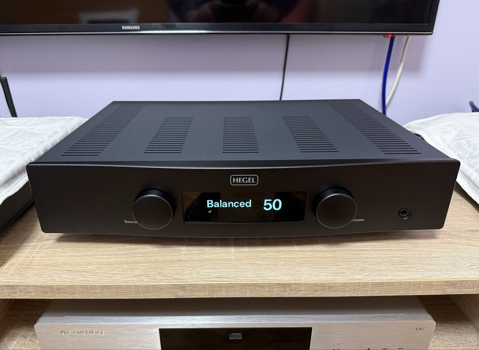 Hegel H120 Amplifier