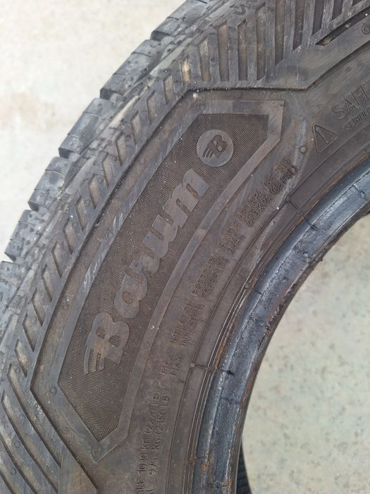 4бр Гуми за бус 15 цола 215/70/15C