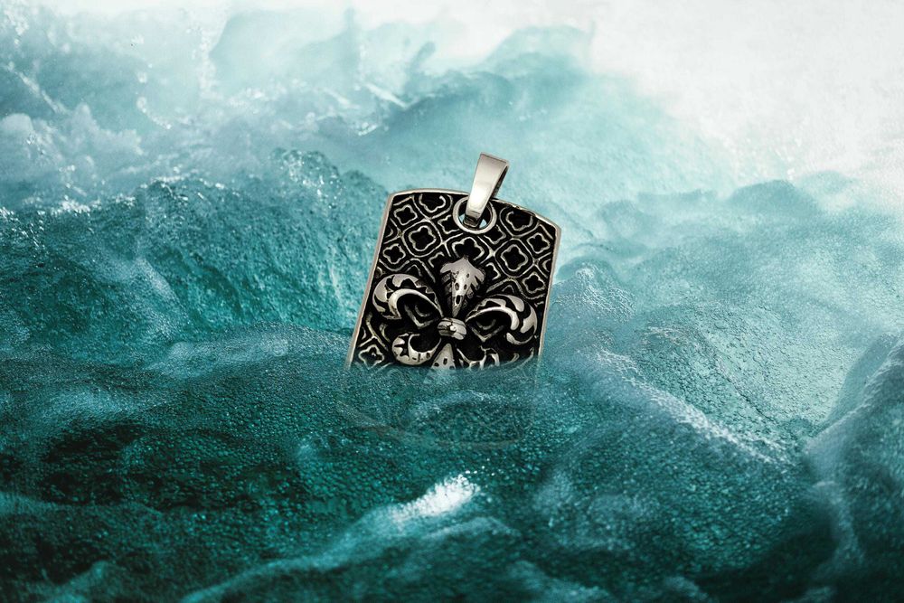 ЛУКСОЗНИ БИЖУТА : пръстени, гривни, колиета, обеци, висулки