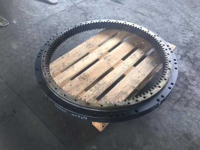 Coroana de rotire Caterpillar 322 - Piese de schimb Caterpillar