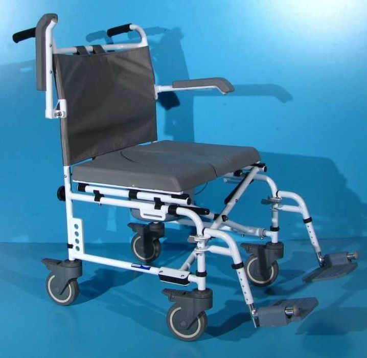 Scaun pliabil pentru WC si baie din aluminiu Drive - sezut 57 cm