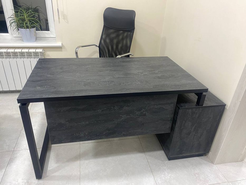 Лофт Стол для Руководителя Loft Rahbar Soli