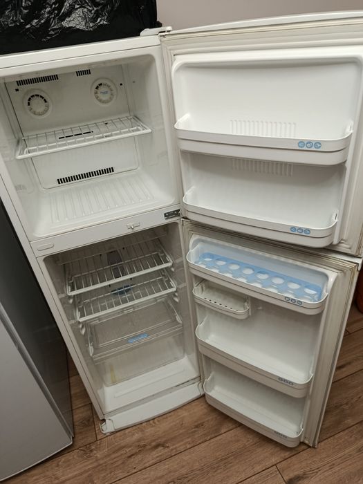 Продам холодильник никогда не сломался