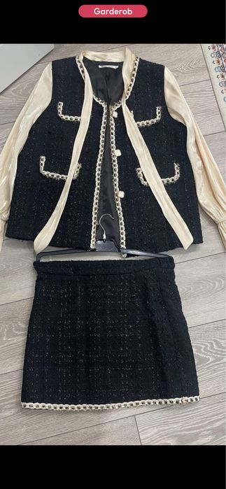 Костюм твидовый черный