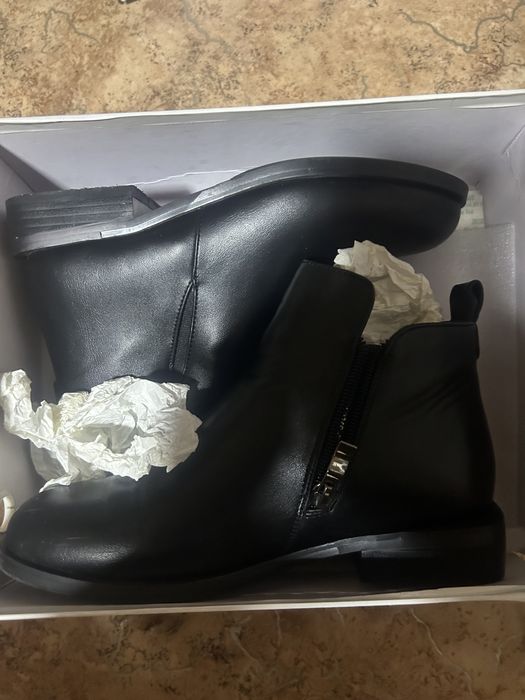 Демисезонные полусапожки продам!