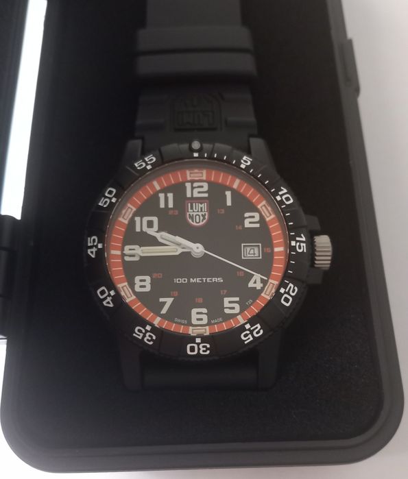 Luminox нов часовник
