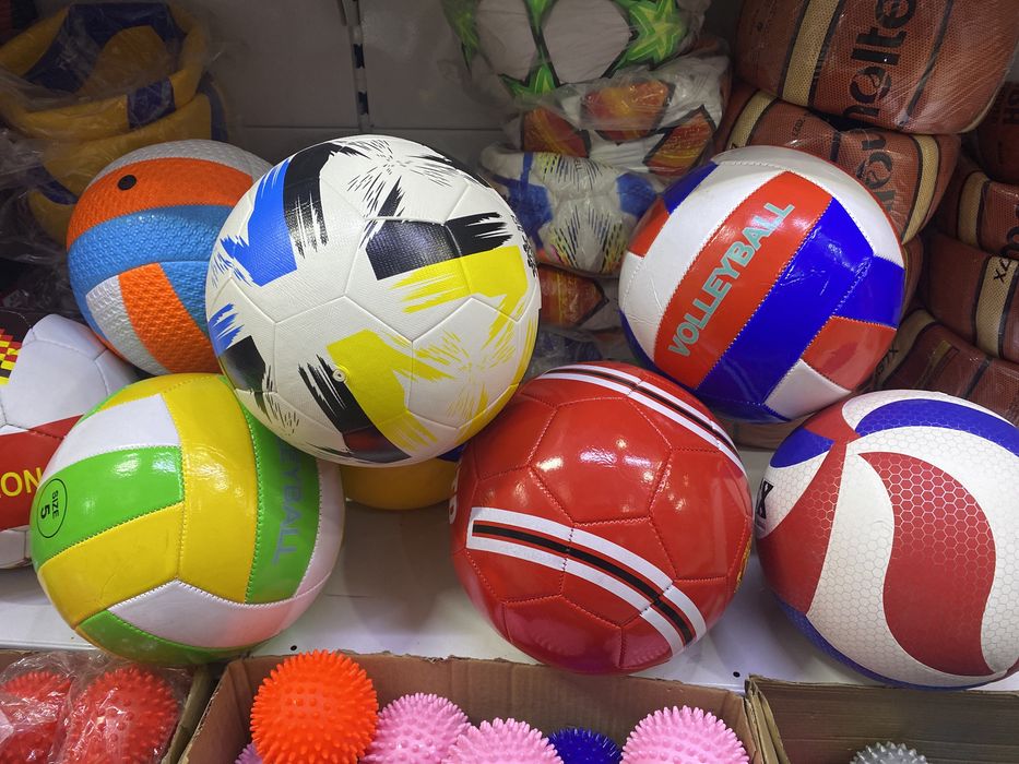 Мячи в ширококом ассортименте