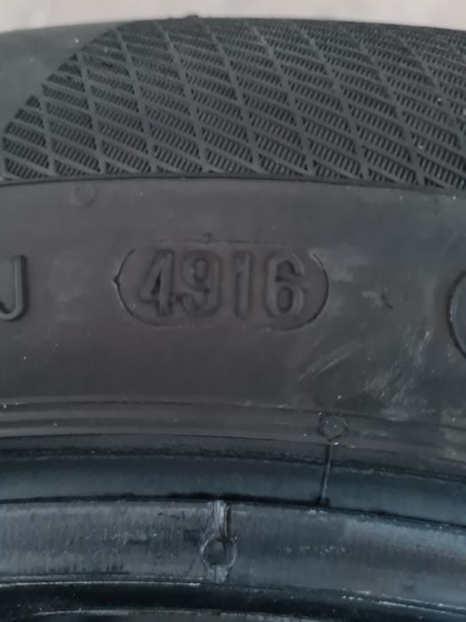 Зимни гуми 2 броя CONTINENTAL ContiWinterContact TS850 205 55 R16