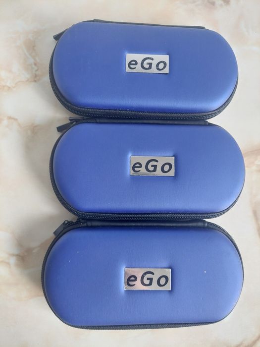 [PSP] Vând husă / huse tip penar PlayStation Portable pe alb și verde