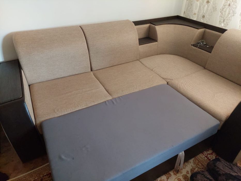 диван угловой