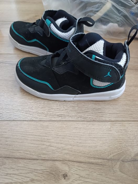 Adidasi Jordan/Nike 27