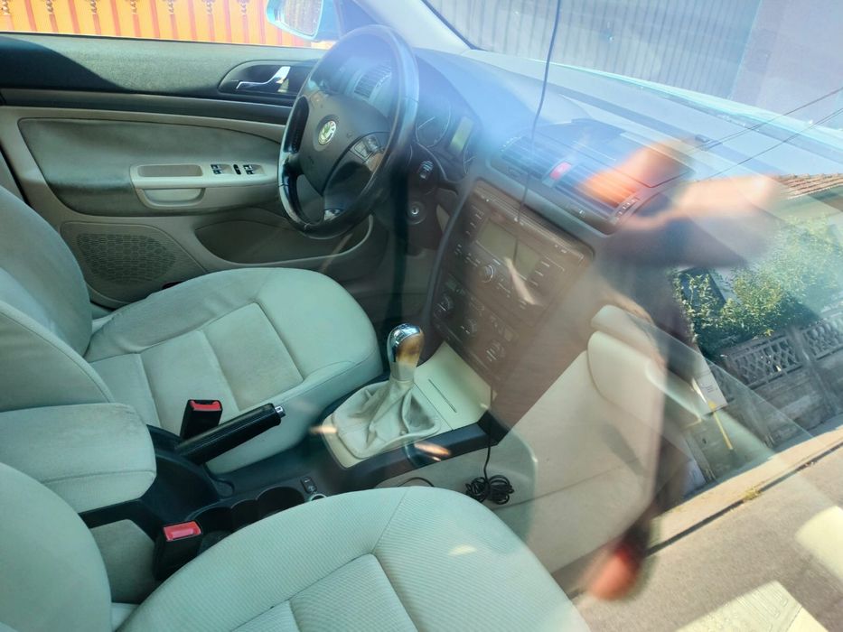 SKODA Octavia 2005 — imagine 2