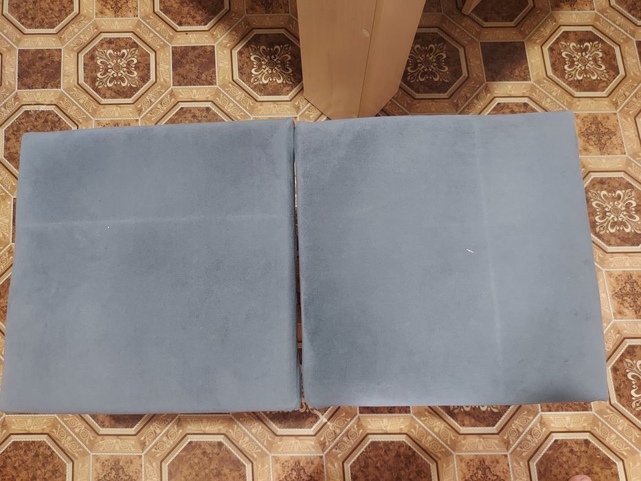 Продам кухонный стол