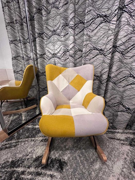 Fotoliu balansoar Somcasa (The Home)