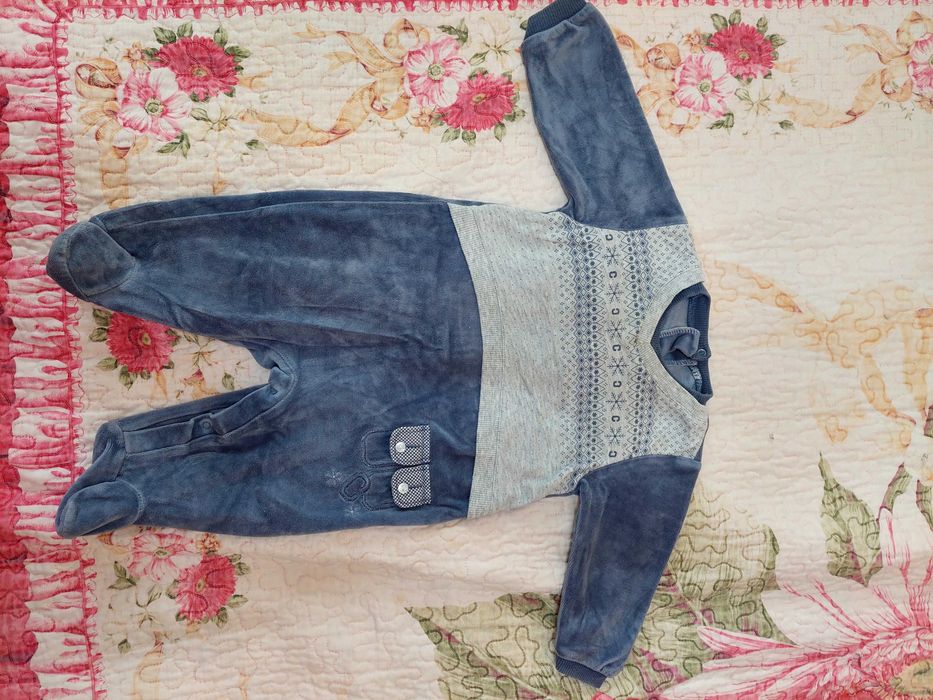 Распродажа детских вещей