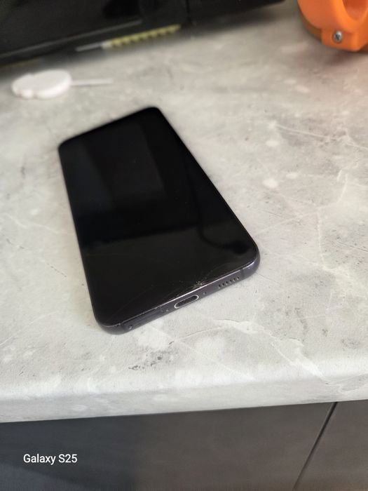 Продам Samsung s23
