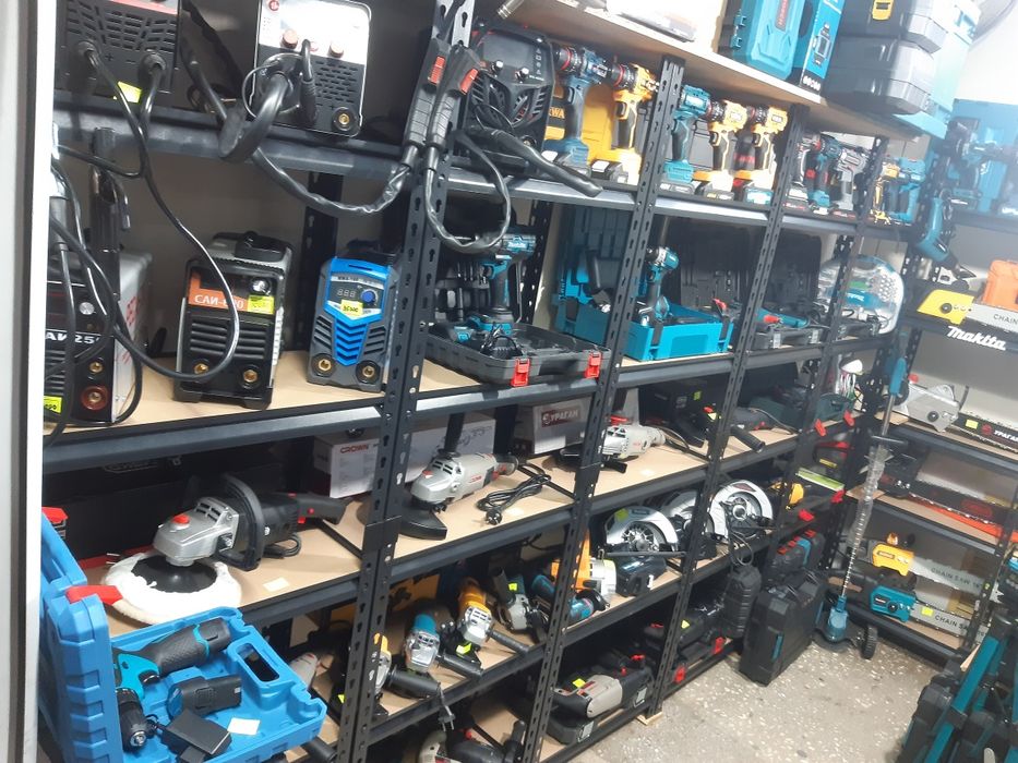 Шуруповерт, безщеточный, щеточный, ударный