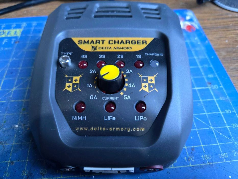 Airsoft/Еърсофт зарядно за батерии Delta Armory