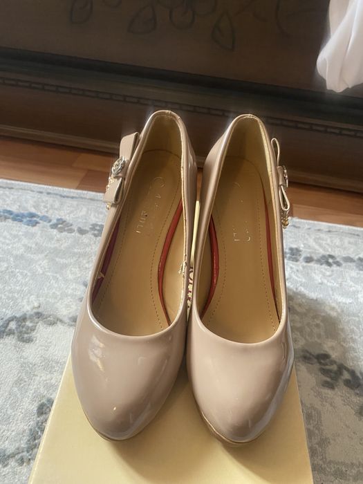 Туфли женские