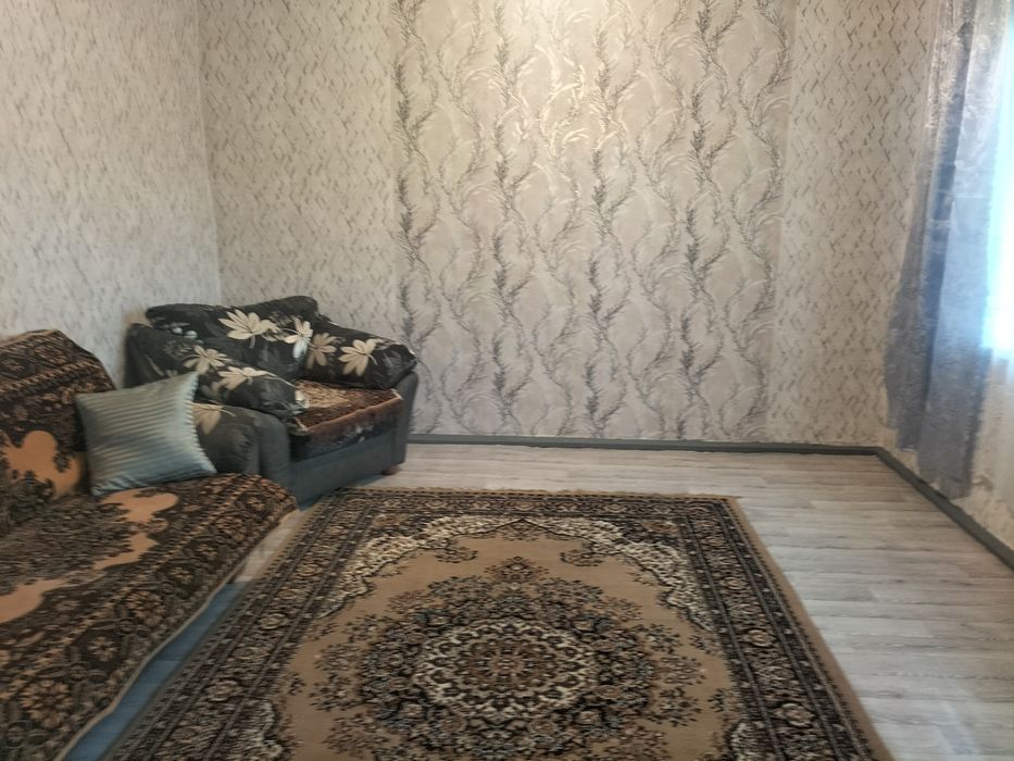 Продам часть дома в центре п.Восточного!