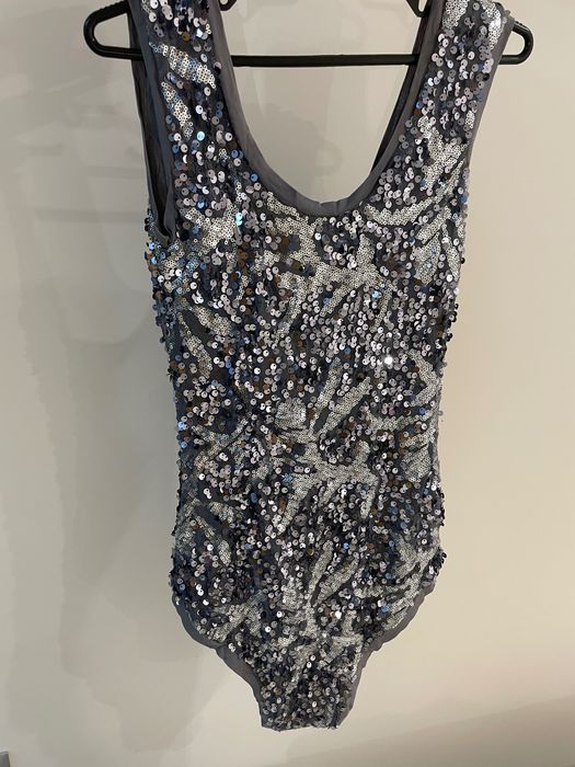 Блестящо боди -сценичен костюм!
