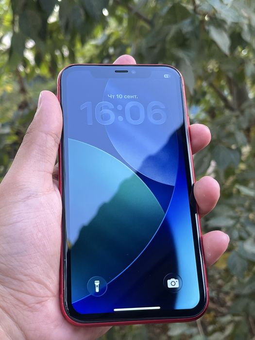 Продам iPhone 11