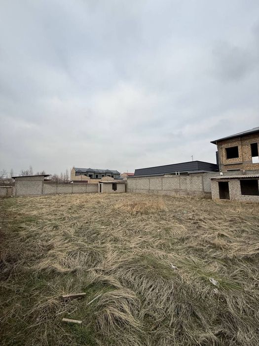 Чингильды, парк новый Узбекистан  продается земельный участок 8,8-сото