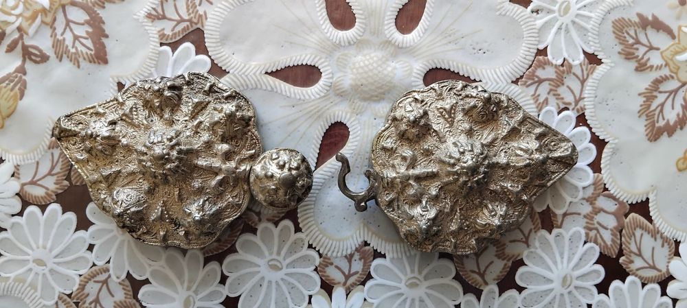 Автентични  сребърни пафти от началото 19 век от района на Габрово по