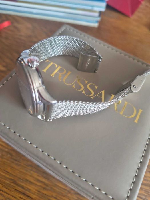 Дамски часовник Trussardi с оригинална кутия