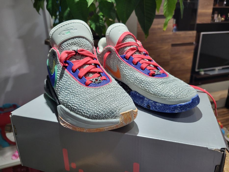 Adidași baschet Nike LeBron XX mărimea 36