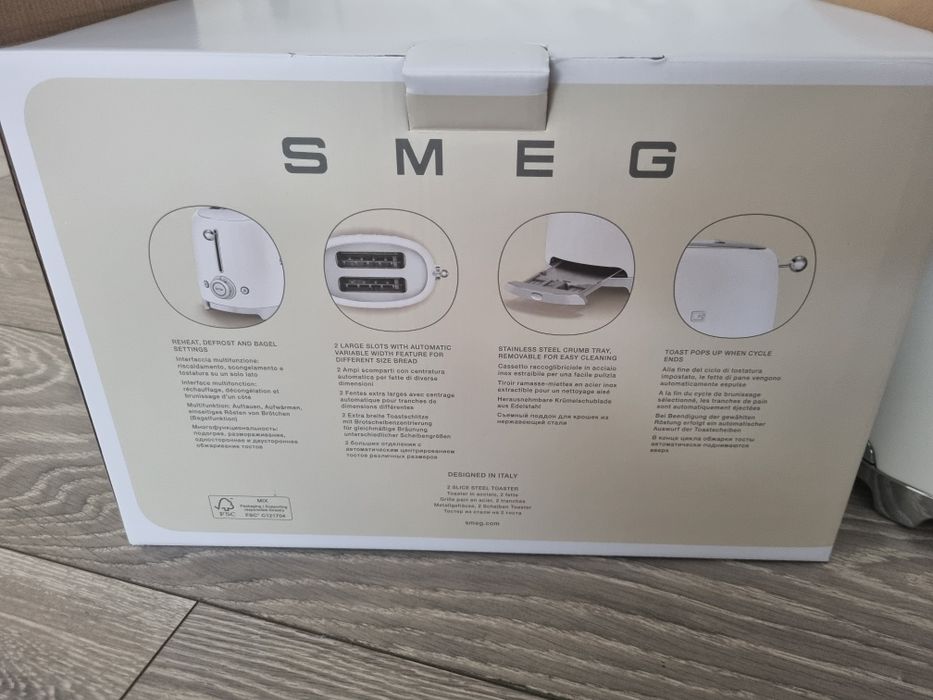 Prăjitor paine Smeg