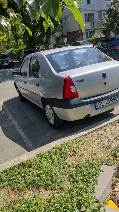 Vând Dacia Logan 2006