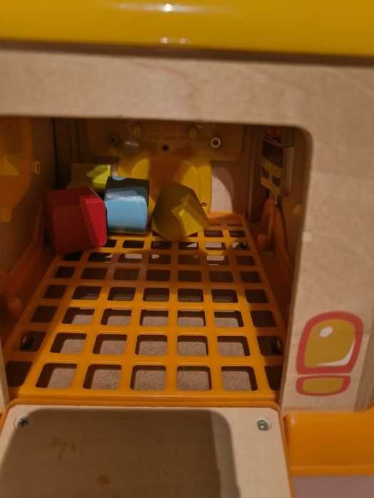 Centru de activitati - autobuz