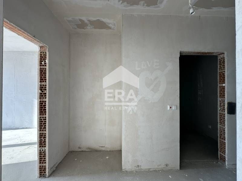 Двустаен южен апартамент за продажба, с морска панорама, в новопострое