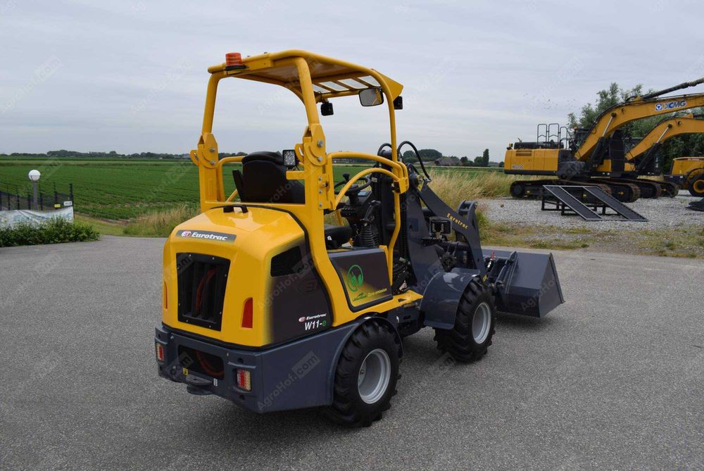 Mini Incarcatoare (max 1150 kg) / Eurotrac W11-E