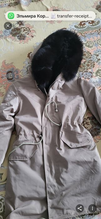 Продам парку цвет молочный